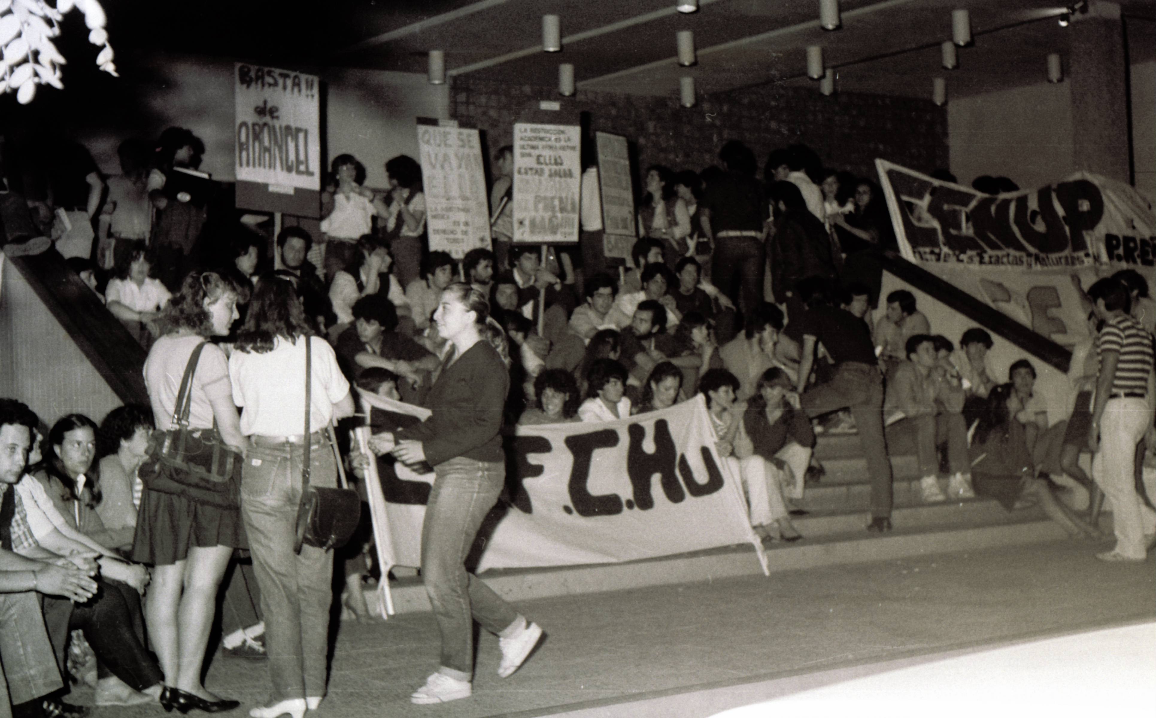 Movilización contra los aranceles universitarios noviembre de 1983